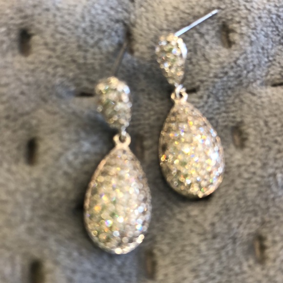 Cubic Zirconia Micro Pavé Mini Teardrop-Boutique - Picture 4 of 9